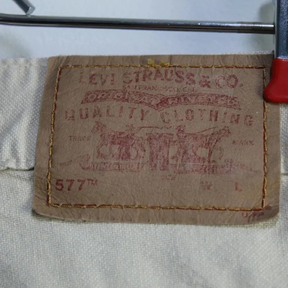 Levi's vintage 577loose fit kahki clam diggers size 8 - Picture 3 of 14